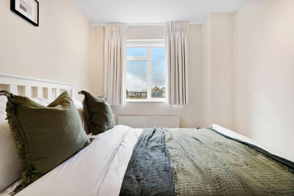 The Camden Suite Bright & Beautiful 2-Bed City Retreat لندن المظهر الخارجي الصورة