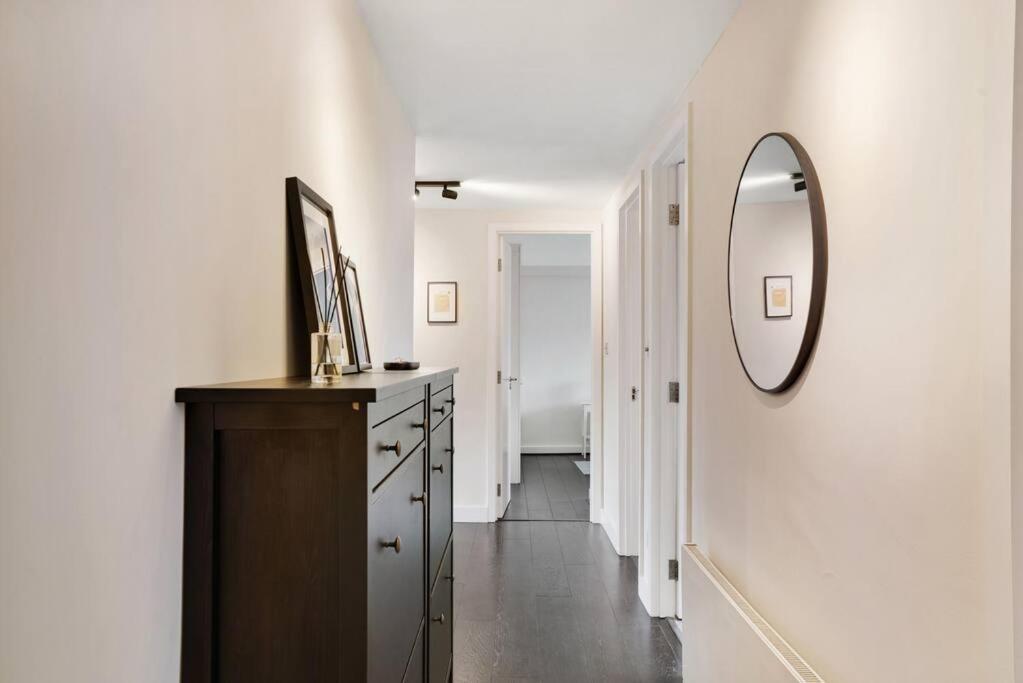The Camden Suite Bright & Beautiful 2-Bed City Retreat لندن المظهر الخارجي الصورة