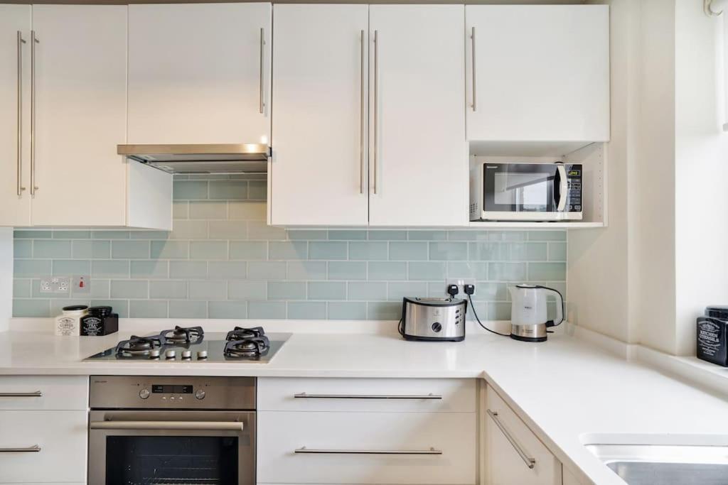 The Camden Suite Bright & Beautiful 2-Bed City Retreat لندن المظهر الخارجي الصورة