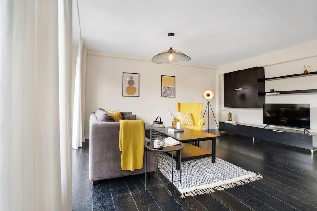 The Camden Suite Bright & Beautiful 2-Bed City Retreat لندن المظهر الخارجي الصورة